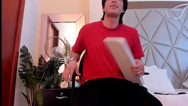 Karimferrer online show from January 8, 2025, 7:24 am