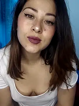 LisbethMoore  online show from September 24, 2025, 2:20 pm