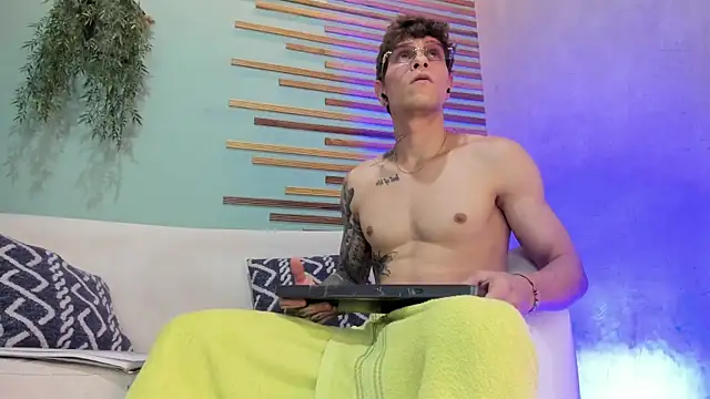 french sexx online show from November 21, 2025, 7:45 pm