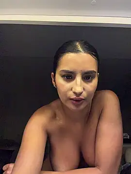 Kimm khalifa online show from March 31, 2026, 11:38 pm