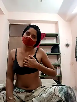 Snapshot of Young_couple143 chatting on January 12, 2025, 5:34 am Young couple143 online show from January 12, 2025, 5:34 am