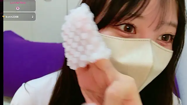 sara-a-jp online show from November 30, 2025, 3:21 am