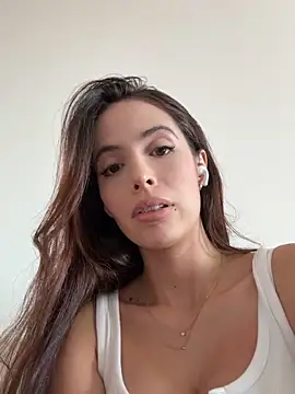 Snapshot of Amber_Rush_ chatting on September 30, 2025, 8:03 pm Amber Rush  online show from September 30, 2025, 8:03 pm