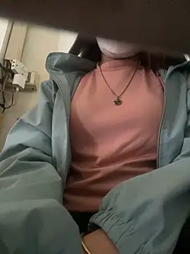 Tuongvy05 online show from January 22, 2025, 7:25 am