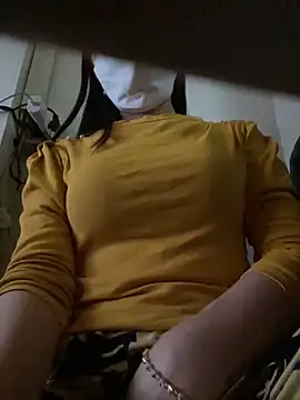 Tuongvy05 online show from March 17, 2025, 3:29 pm