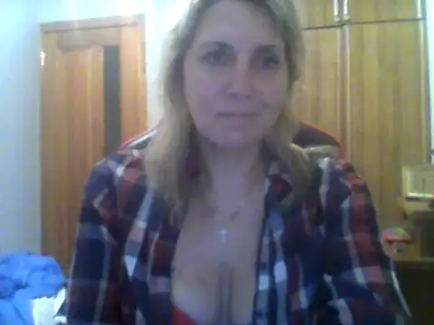 IrinaB1 online show from January 18, 2025, 4:42 pm