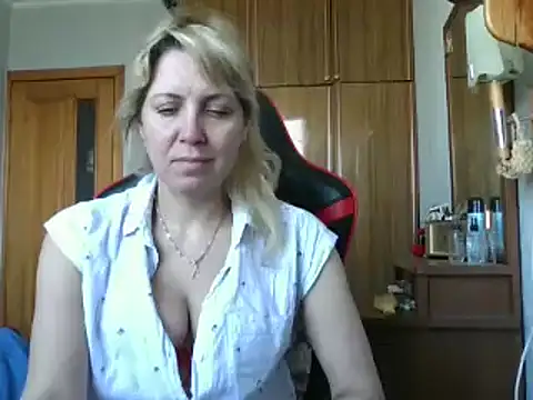 IrinaB1 online show from March 21, 2025, 7:33 am