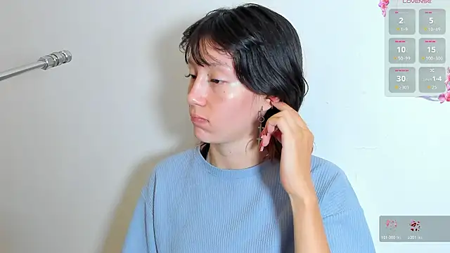 lizzy davis 1 online show from March 16, 2026, 4:07 am