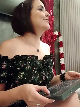 IsisBlake online show from December 4, 2025, 1:26 am