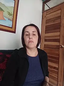 IsisBlake online show from June 3, 2026, 5:40 pm