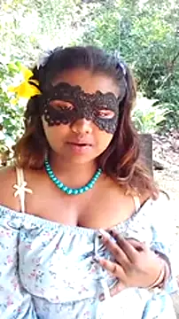 Snapshot of Sexy--queen1 chatting on December 27, 2024, 4:26 am Sexy--queen1 online show from December 27, 2024, 4:26 am