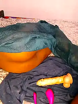 Snapshot of Sexy--queen1 chatting on February 16, 2025, 9:48 pm Sexy--queen1 online show from February 16, 2025, 9:48 pm