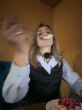 Snapshot of Crazy-Rosa chatting on January 31, 2025, 2:49 pm Crazy-Rosa online show from January 31, 2025, 2:49 pm