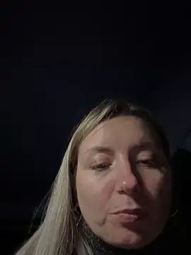 Snapshot of Crazy-Rosa chatting on March 13, 2025, 2:01 pm Crazy-Rosa online show from March 13, 2025, 2:01 pm