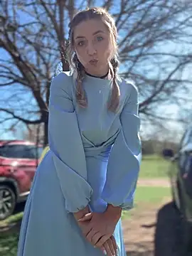 Crazy-Rosa online show from April 12, 2026, 4:17 am