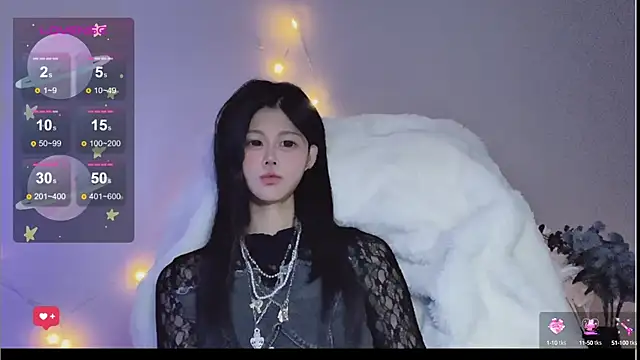 Snapshot of O0_0Q chatting on December 29, 2024, 1:06 pm O0 0Q online show from December 29, 2024, 1:06 pm