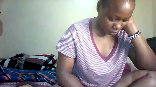 EBONYVANILLA02 online show from February 27, 2025, 8:28 am