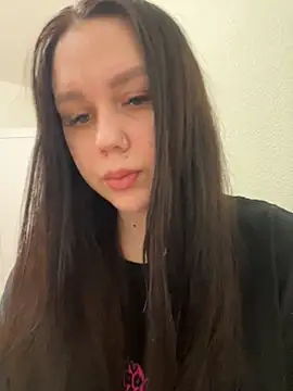 Marylallka5 online show from November 13, 2025, 4:55 am