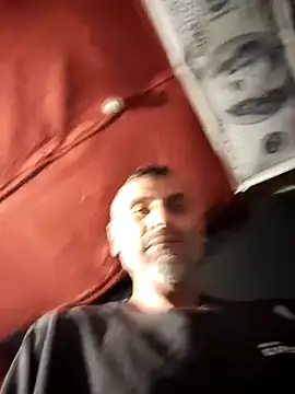 Gillygilly76 online show from November 7, 2025, 12:38 pm