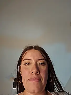 Snapshot of valery_mora chatting on January 20, 2025, 1:21 pm valery mora online show from January 20, 2025, 1:21 pm