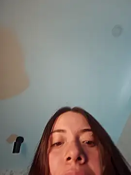 Snapshot of valery_mora chatting on January 21, 2025, 2:15 pm valery mora online show from January 21, 2025, 2:15 pm