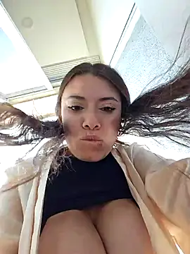 Snapshot of valery_mora chatting on January 21, 2025, 5:20 pm valery mora online show from January 21, 2025, 5:20 pm