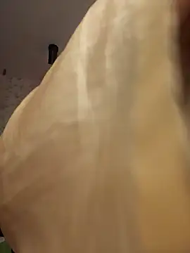 Snapshot of valery_mora chatting on February 12, 2025, 4:33 pm valery mora online show from February 12, 2025, 4:33 pm