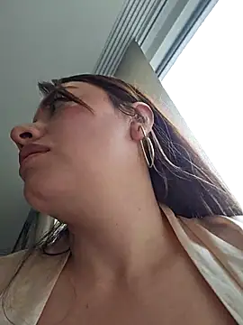 Snapshot of valery_mora chatting on March 14, 2025, 4:51 pm valery mora online show from March 14, 2025, 4:51 pm