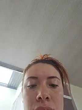 Snapshot of valery_mora chatting on October 7, 2025, 3:53 pm valery mora online show from October 7, 2025, 3:53 pm