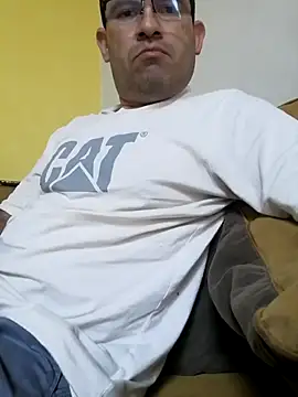 Snapshot of lover_camer chatting on March 18, 2025, 4:04 pm lover camer online show from March 18, 2025, 4:04 pm