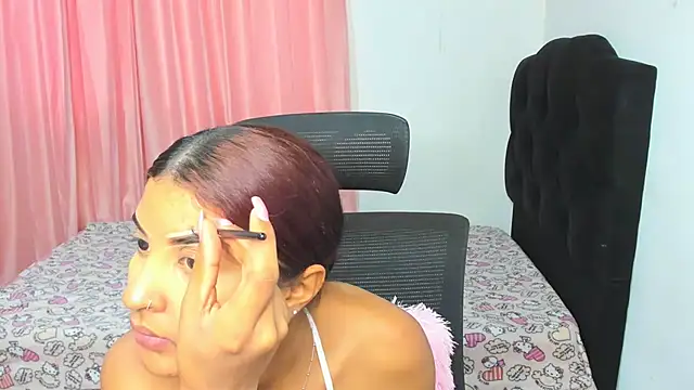 Snapshot of FalakRese chatting on January 24, 2025, 7:18 pm FalakRese online show from January 24, 2025, 7:18 pm