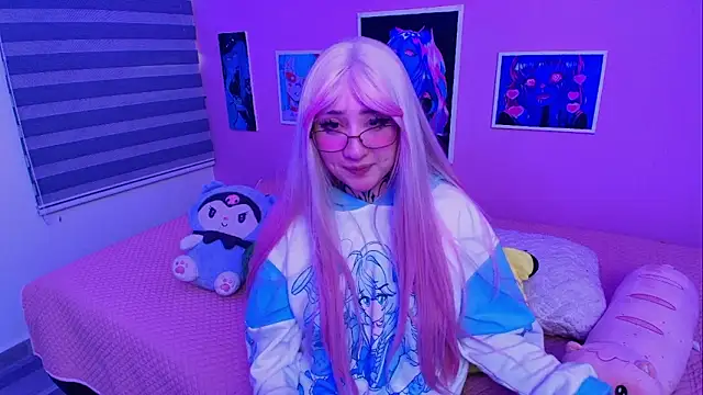 Snapshot of Miwa_violet chatting on February 13, 2026, 9:33 pm Miwa violet online show from February 13, 2026, 9:33 pm