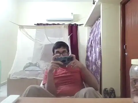 Snapshot of THE_NAKED_BOY chatting on September 29, 2025, 2:33 pm THE NAKED BOY online show from September 29, 2025, 2:33 pm