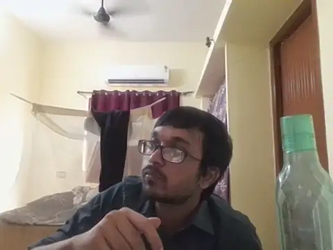 THE NAKED BOY online show from November 5, 2025, 7:52 am