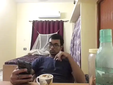 THE NAKED BOY online show from November 25, 2025, 2:28 pm