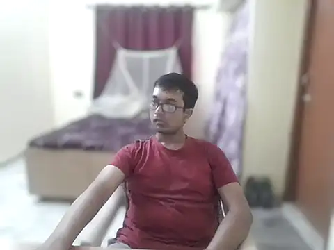Snapshot of THE_NAKED_BOY chatting on May 17, 2026, 4:43 am THE NAKED BOY online show from May 17, 2026, 4:43 am