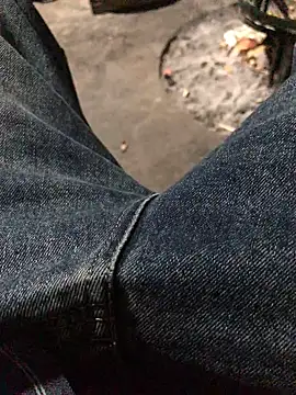 xhqds online show from January 31, 2025, 12:51 pm