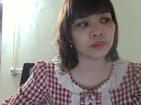 Angela-Eira online show from December 14, 2025, 10:53 am