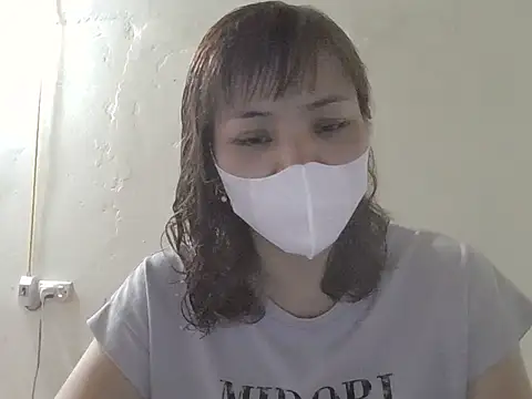 Snapshot of Angela-Eira chatting on May 6, 2026, 10:42 am Angela-Eira online show from May 6, 2026, 10:42 am