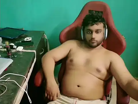 Snapshot of telugu_boy_ chatting on October 19, 2025, 11:11 am telugu boy online show from October 19, 2025, 11:11 am
