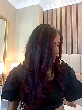 MonicaMoret online show from February 26, 2025, 12:14 pm