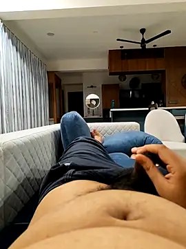 143n143143 online show from September 23, 2025, 6:33 pm