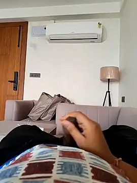 143n143143 online show from November 20, 2025, 10:48 am