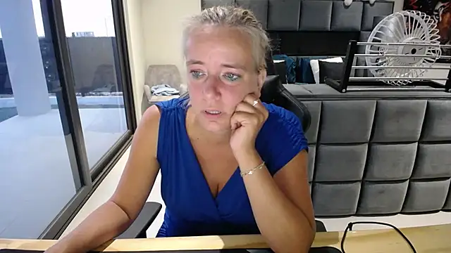 Wendysexyx online show from February 26, 2026, 10:47 am