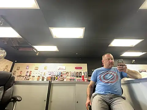 Snapshot of RawRyder8 chatting on February 14, 2025, 8:05 pm RawRyder8 online show from February 14, 2025, 8:05 pm