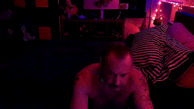 Snapshot of RawRyder8 chatting on October 17, 2025, 5:54 am RawRyder8 online show from October 17, 2025, 5:54 am