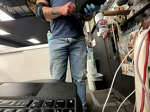 Snapshot of RawRyder8 chatting on January 14, 2026, 3:01 am RawRyder8 online show from January 14, 2026, 3:01 am