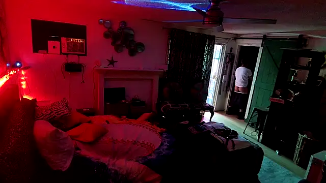 Snapshot of RawRyder8 chatting on February 9, 2026, 11:09 pm RawRyder8 online show from February 9, 2026, 11:09 pm