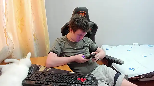 iliaskrislove online show from January 17, 2026, 5:45 am