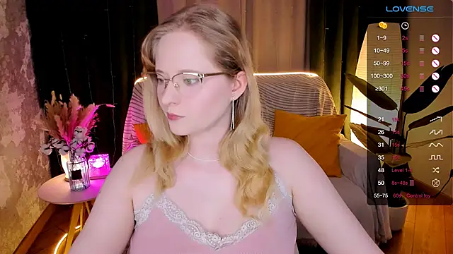 Aemilia  online show from January 12, 2026, 2:17 am